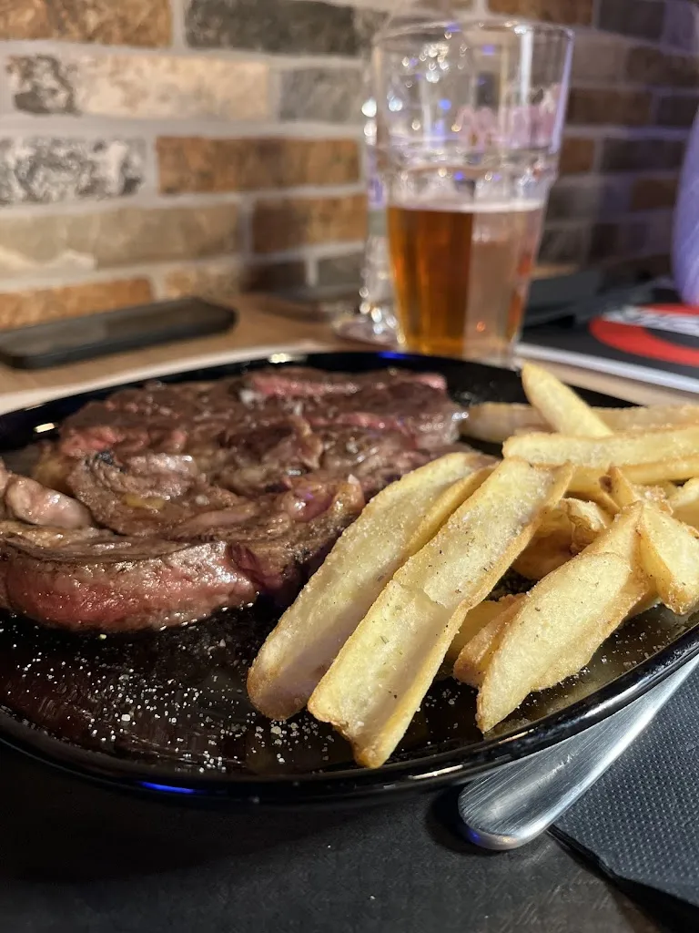 Ivan Romanazzi_Underground Pub Birreria_Statte_review