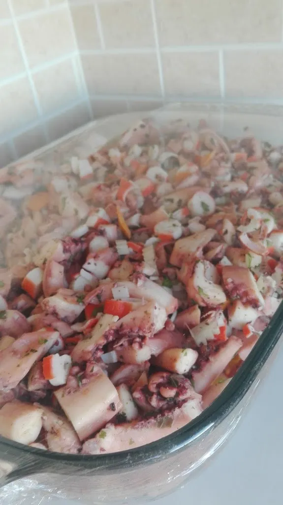 Menu_Black & White_Statte_image_1