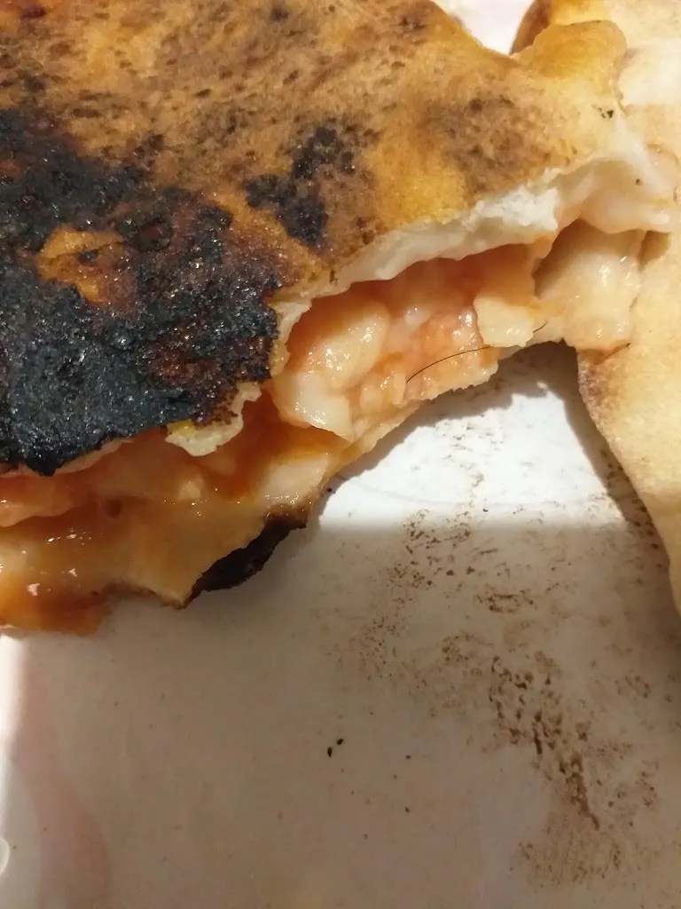 Menu_Black & White_Statte_image_3