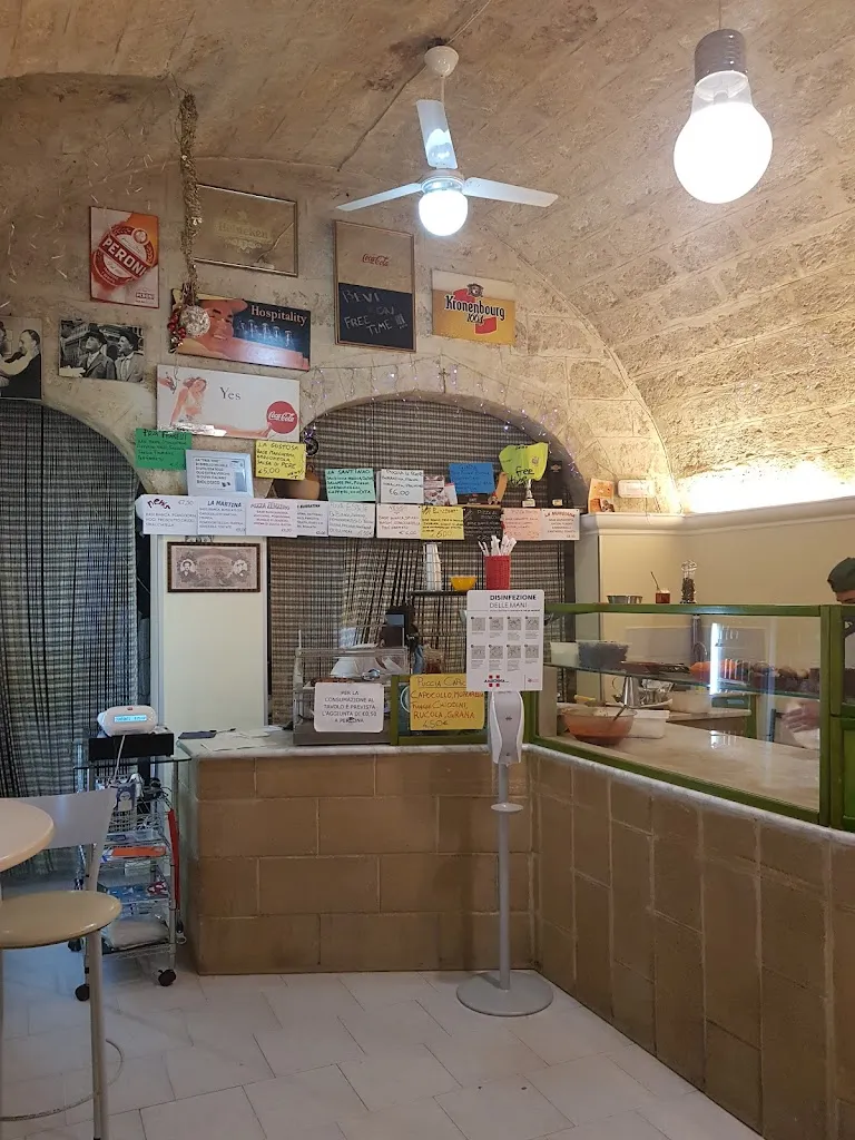 Free Time Di Dibello Michele restaurant in Santeramo in Colle