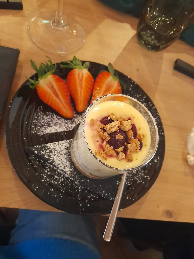 ANGELA ANNAMARIA BITETTI_origini-originintavola_Santeramo in Colle_review