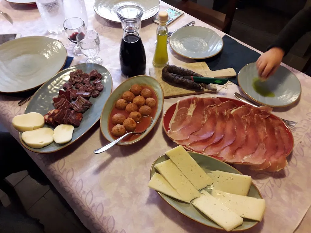 ciro palumbo_Villaggio Ristoro La Cascata_Civitaluparella_review