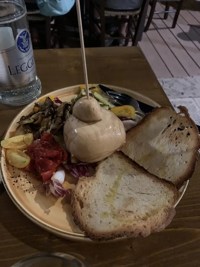 Giacomo Zivieri_Vindò - Il gusto di fermarsi_Santeramo in Colle_review