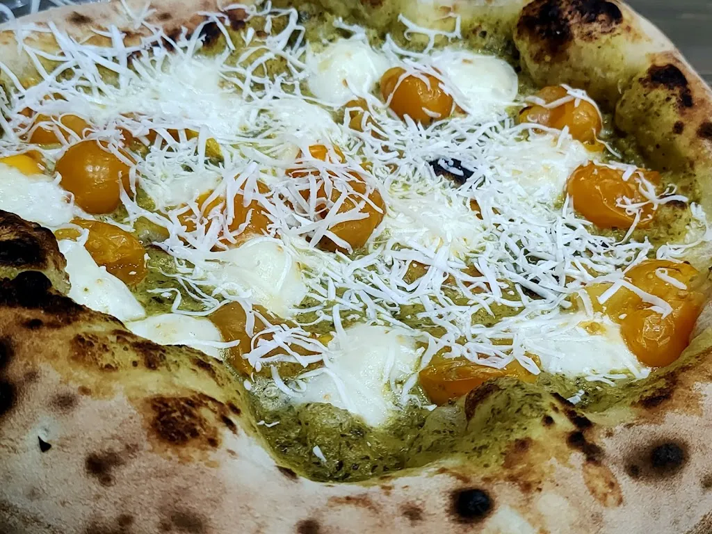 Pizzulo Pizzeria_Santeramo in Colle_slider_image_2