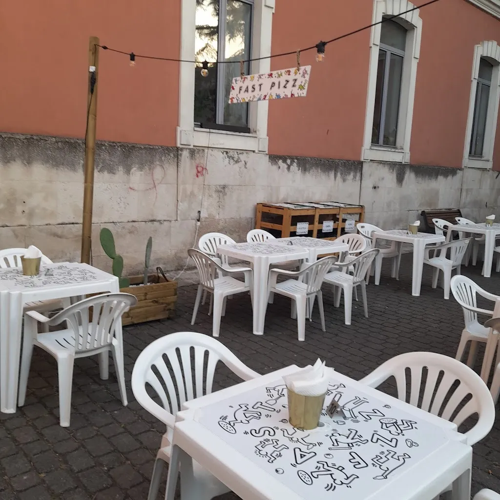 Fast Pizz - Pizzeria | Ristorante restaurant in Santeramo in Colle