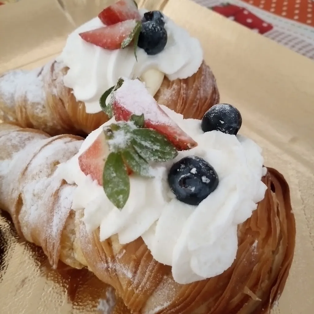 Pasticceria Millevoglie di Bruno Visceglia_Santeramo in Colle_slider_image_2