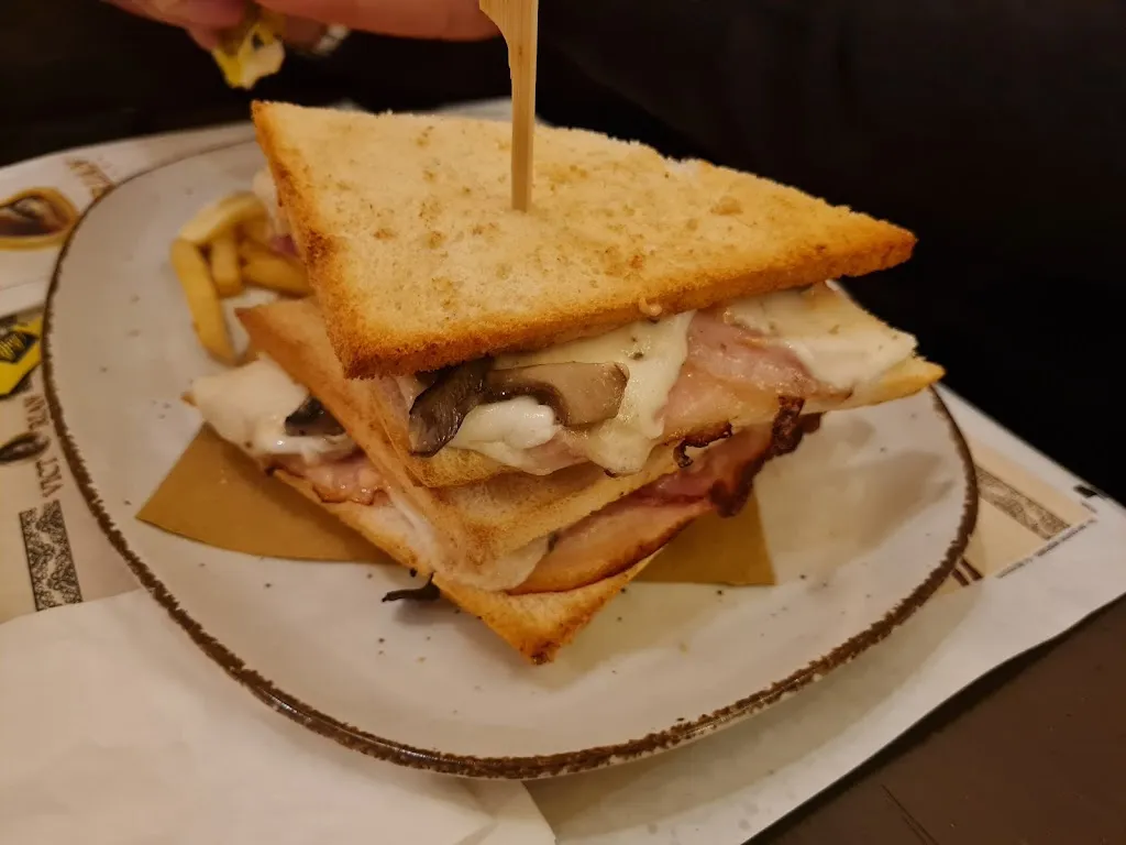 Menu_Victorian Living Pub_Santeramo in Colle_image_8