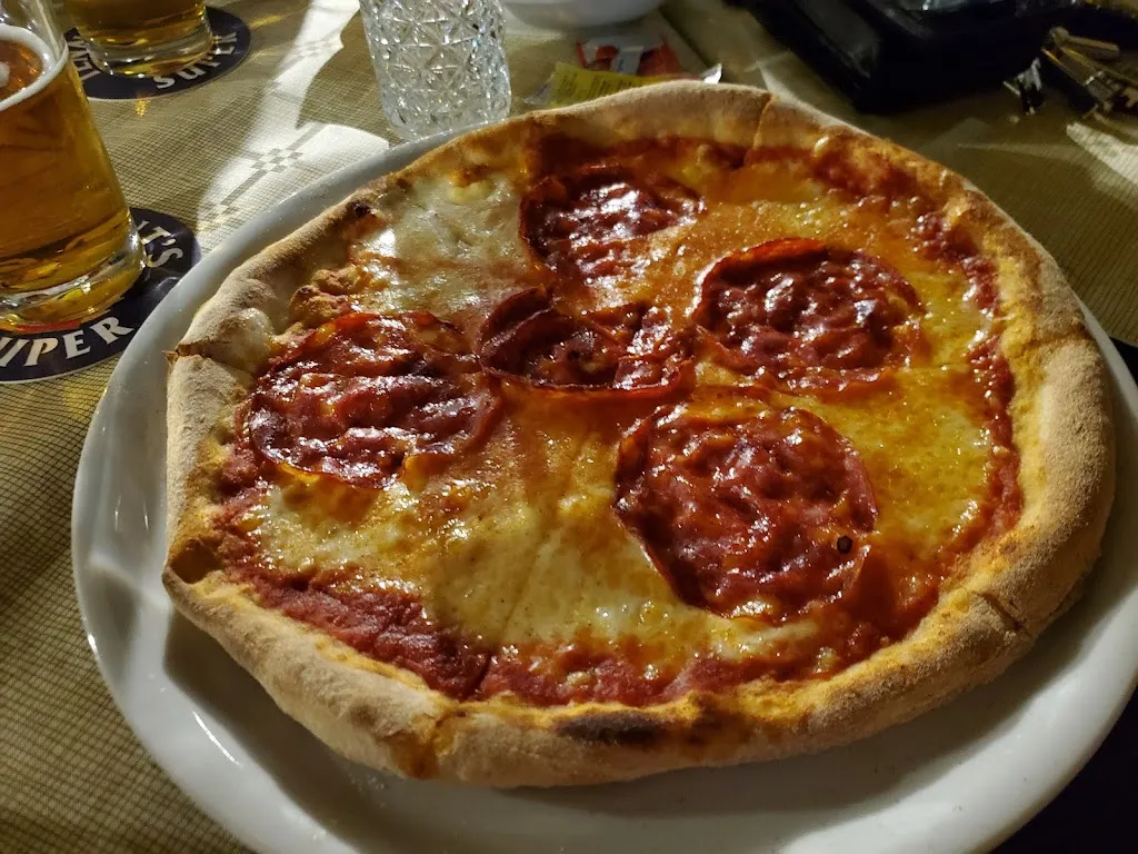 Francesco Bia_Victorian Living Pub_Santeramo in Colle_review