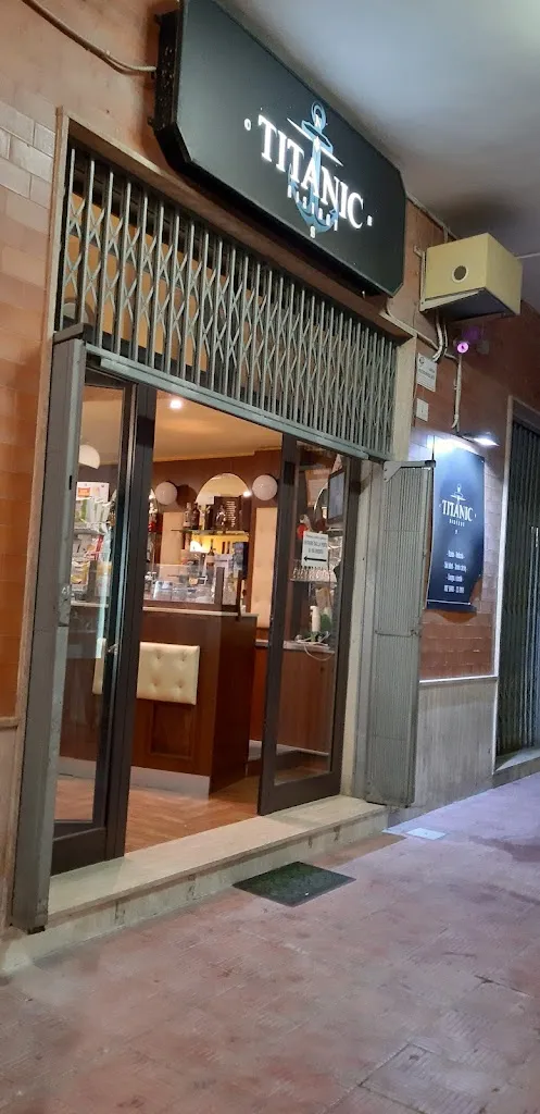 Titanic Bistrot ristorante a Surbo