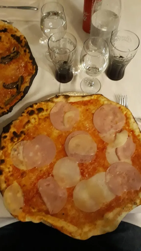 Giuseppe Buia_Mezzaluna_Supersano_review