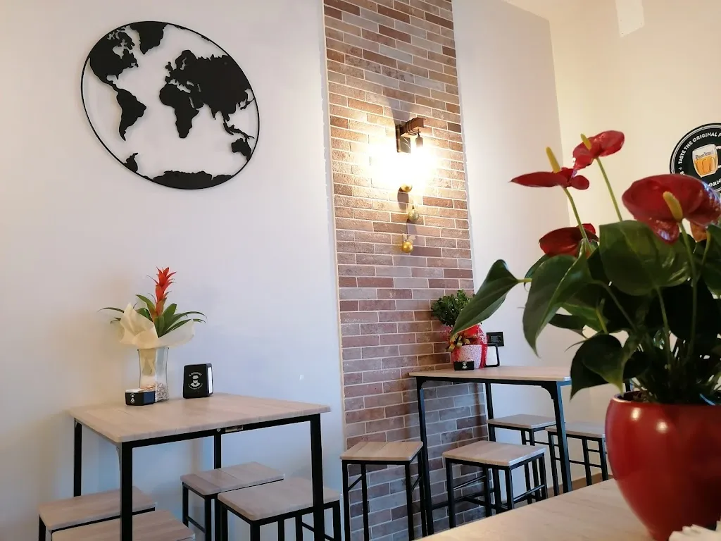 Loading Bistrot Café restaurant in Toritto