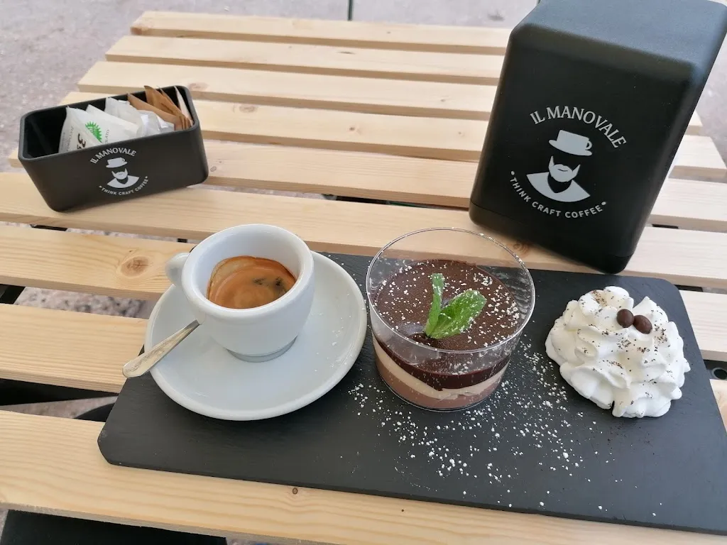 Loading Bistrot Café_Toritto_slider_image_2