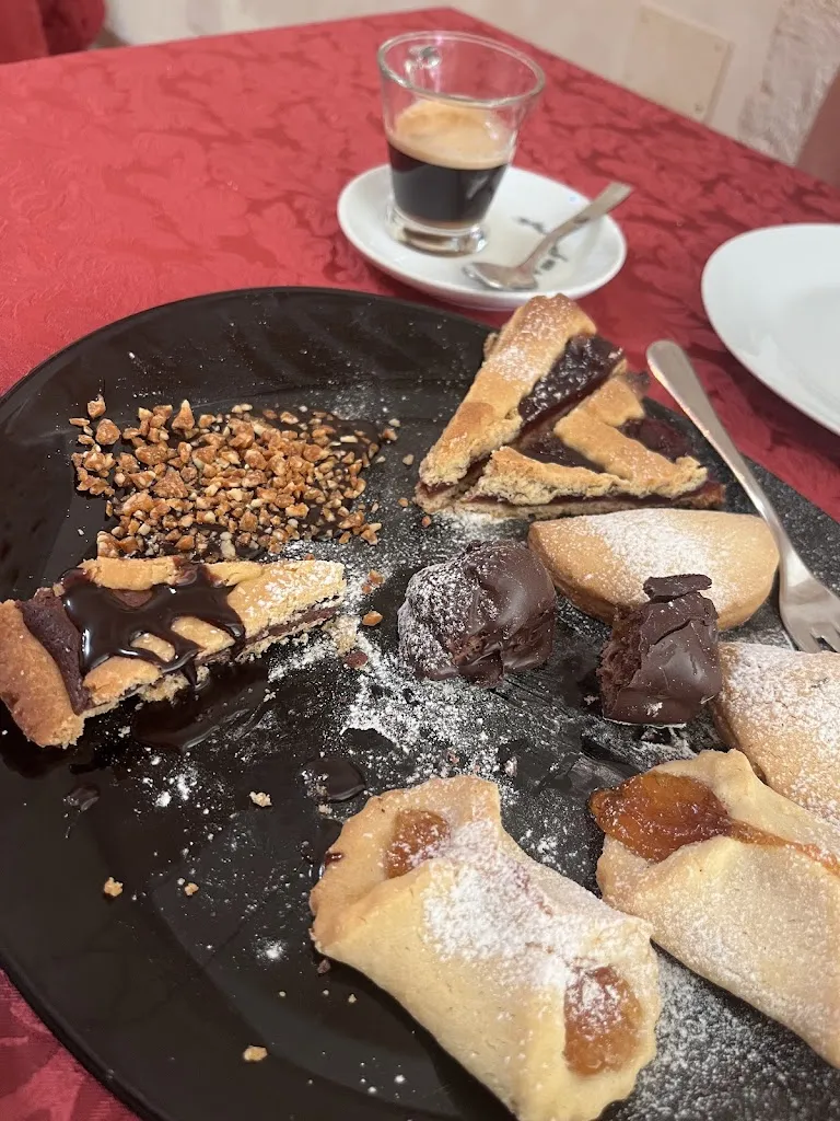 Turker Sengonul_Zona Fao 37 1.2.3_Torchiarolo_review