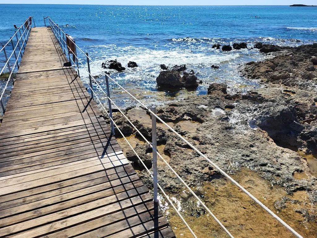 Samsunshine Levy_Eurobeach TikiBar_Torre San Giovanni_review