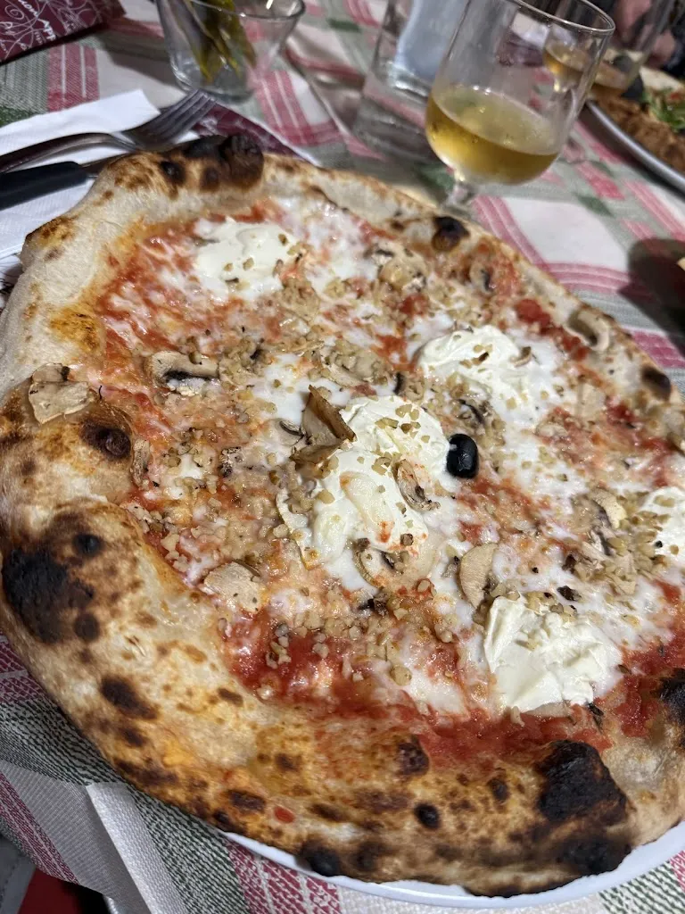 G A_La Cueva_Torre Santa Susanna_recensione