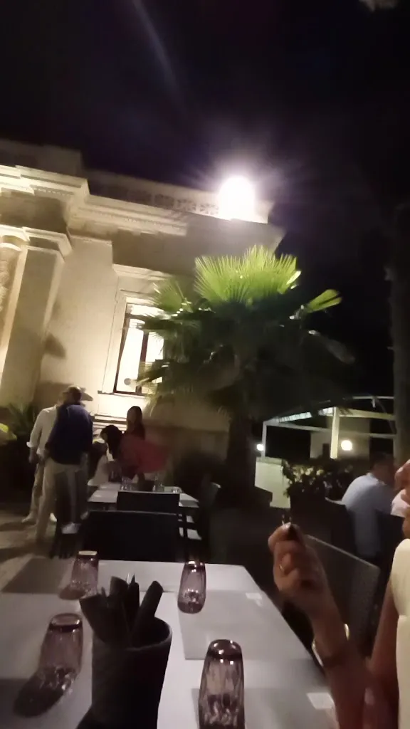 Villa Pinciana_Torre Santa Susanna_slider_image_2