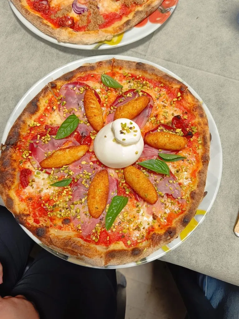 Elisa_Capricci di pizza_Taurisano_review