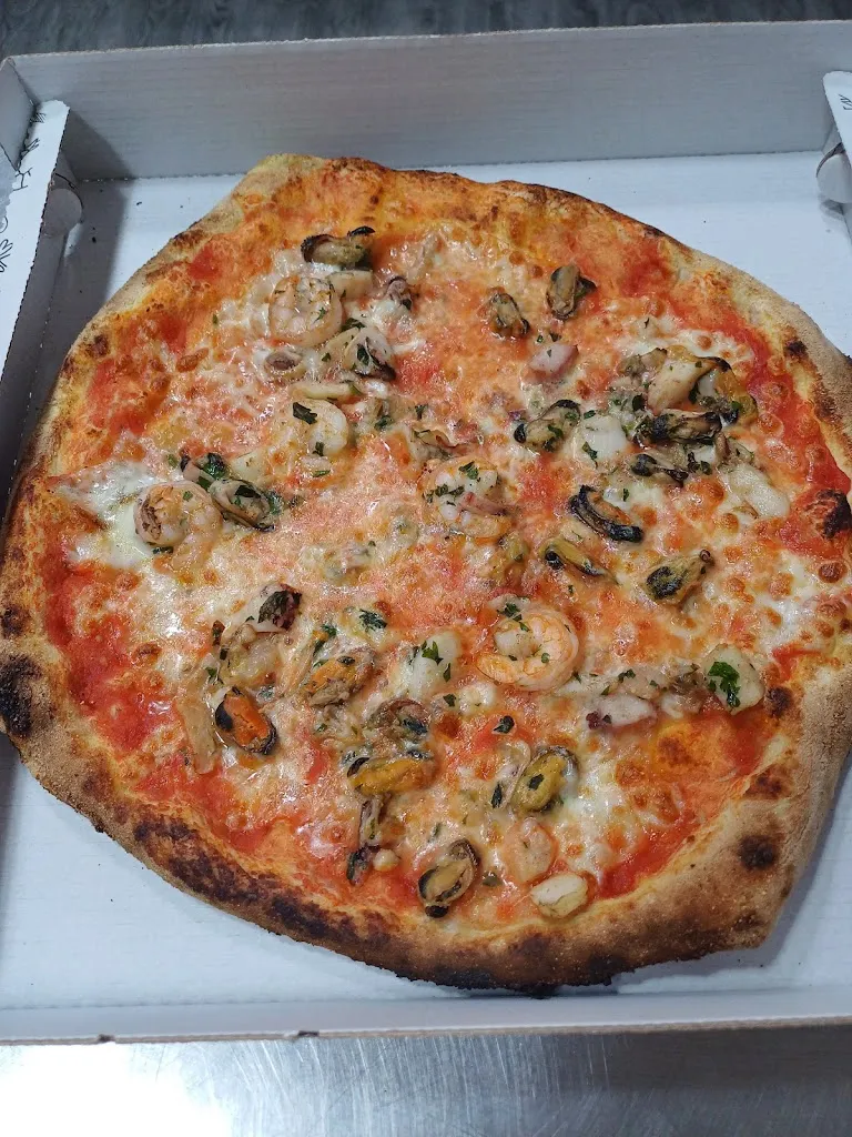 The Brothers' pizza_Taurisano_slider_image_2