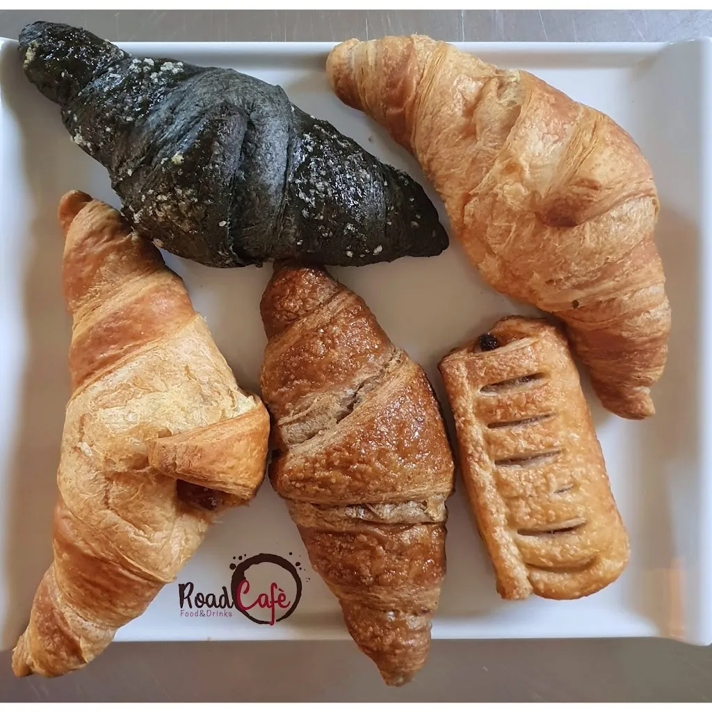 Road Cafè_Taurisano_slider_image_1