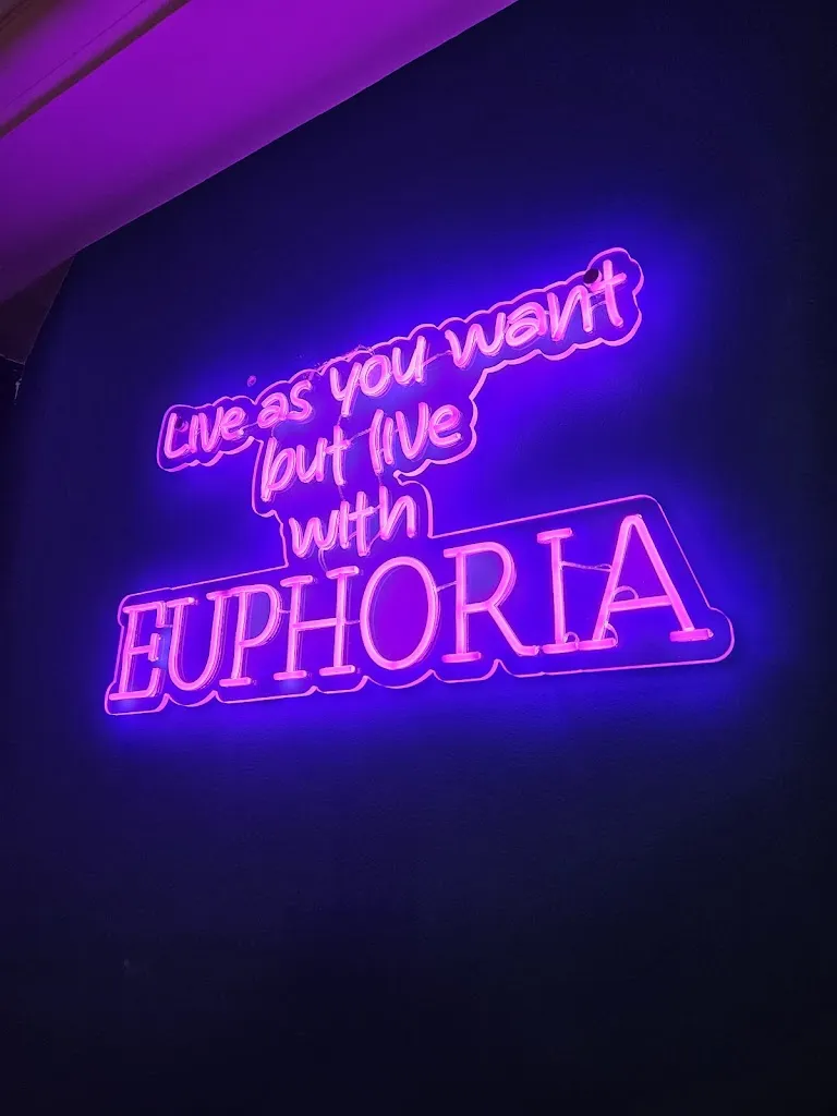 Euphoria Cocktail Bar_Taurisano_slider_image_3