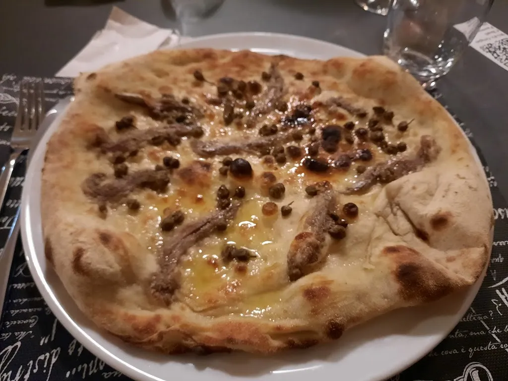 Lhenie “Lynn” Tolda_Origini_Tuglie_review