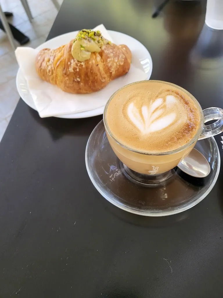 Димитър Тонков_Origini Street Food_Tuglie_review