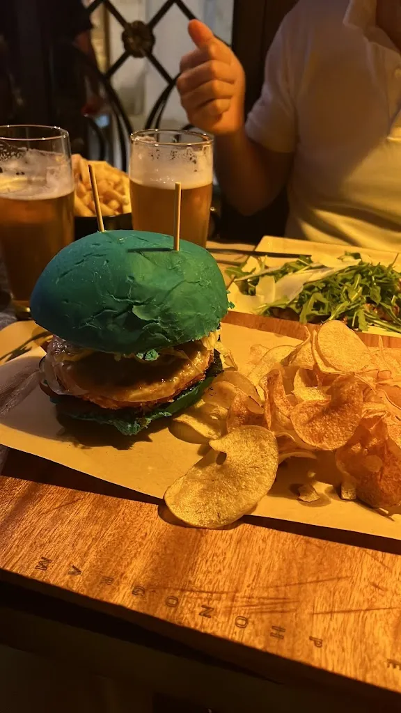 Valeria P_The Phonogram Club_Ugento_review