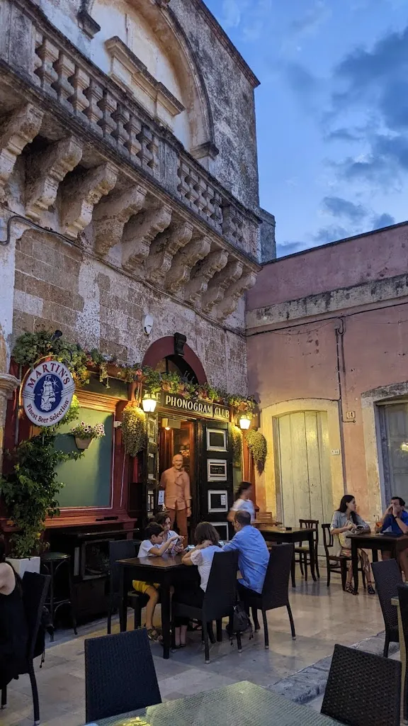 Alex Seal_The Phonogram Club_Ugento_review