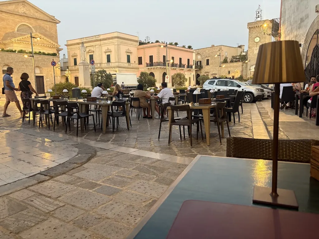 The Phonogram Club_Ugento_slider_image_3