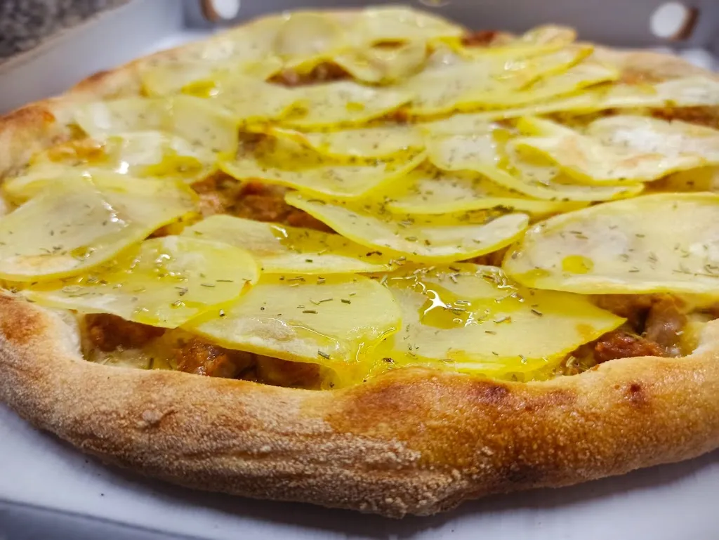 Menü_33 APRILE Disco-Pub Cicchetteria Pizzeria Paposceria Piadineria Paninoteca_Torremaggiore_Bild_8