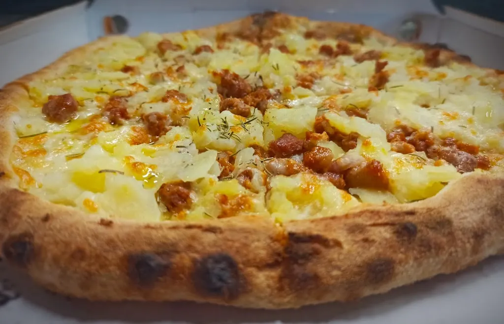 Menü_33 APRILE Disco-Pub Cicchetteria Pizzeria Paposceria Piadineria Paninoteca_Torremaggiore_Bild_9