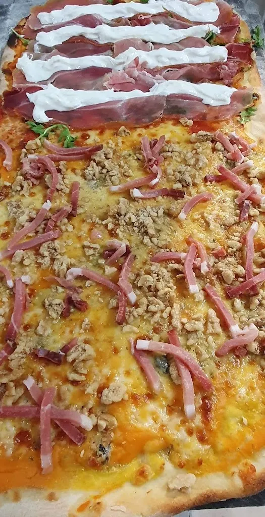 Pizzeria Pane & Pomodoro Torremaggiore_Torremaggiore_slider_image_3