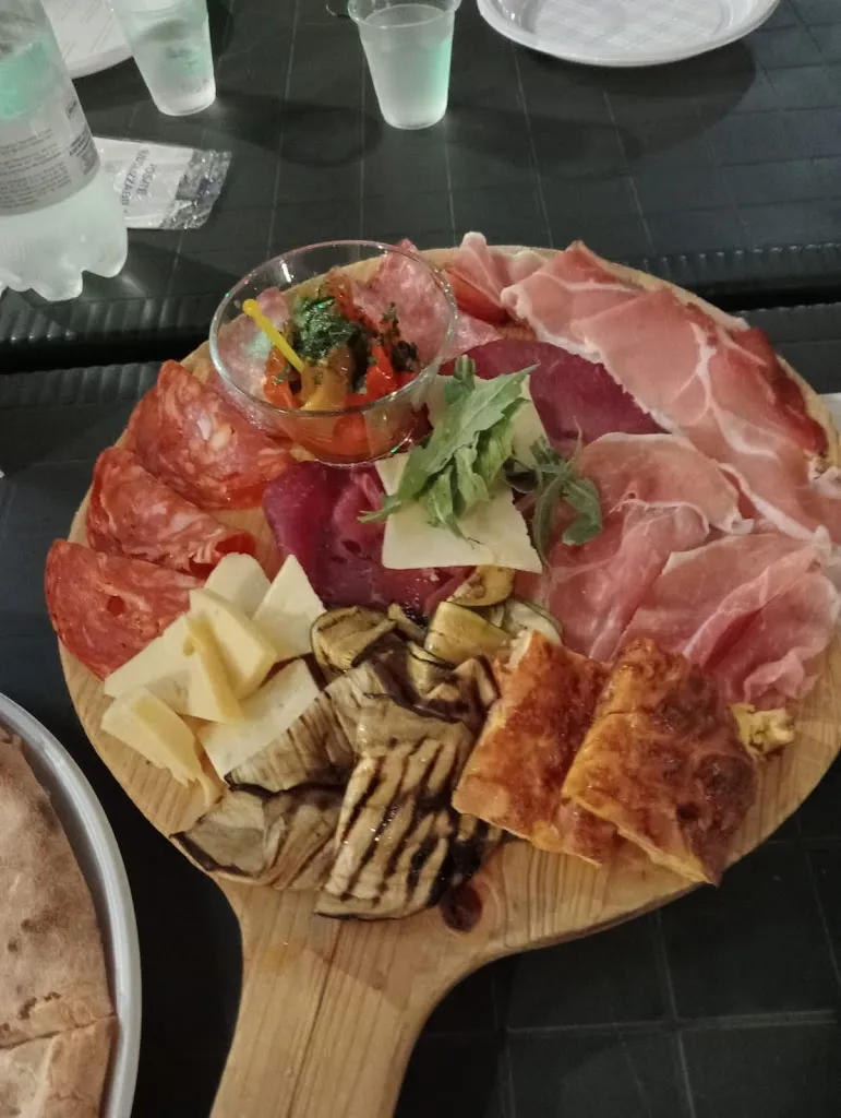 Concetta Pollice_pizzeria la piazzetta_Torremaggiore_review