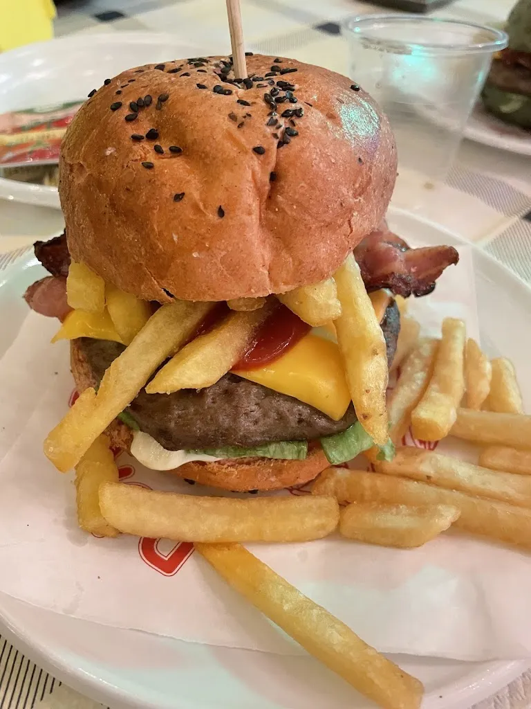 Christian Fulgaro_pizzeria la piazzetta_Torremaggiore_review