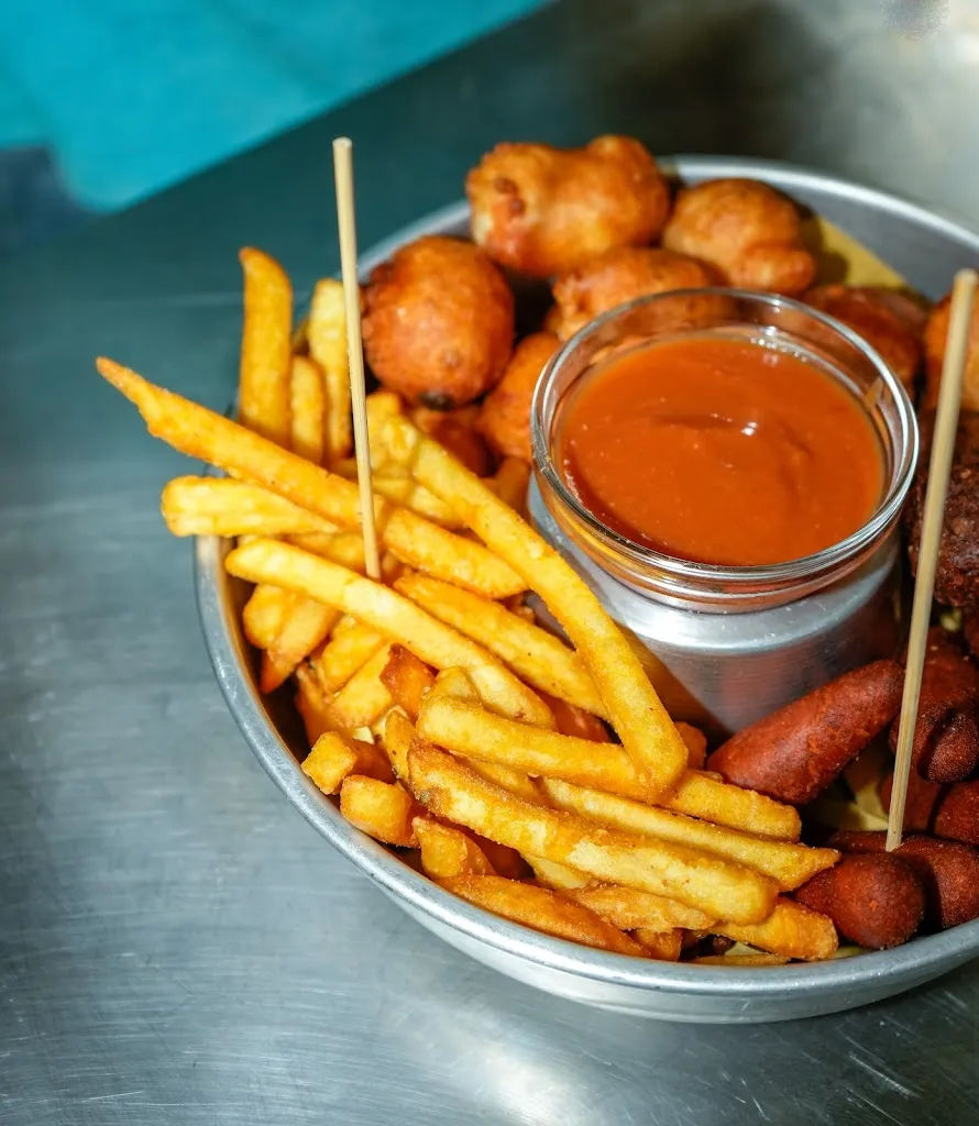 LA ZONA Pub Radical beer_Vernole_slider_image_3