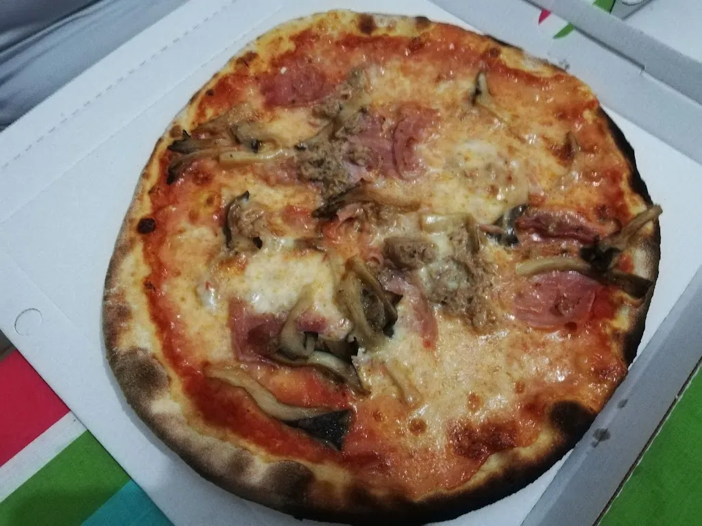 Menu_La norcino pizza_Valenzano_image_3