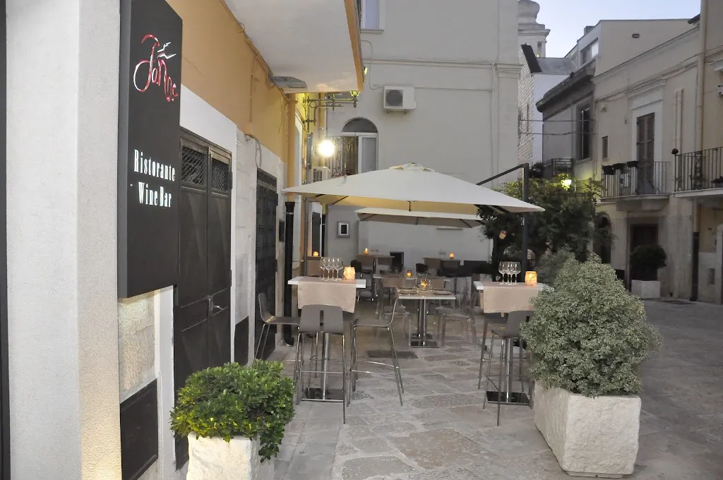 Ianne Ristorante Wine Bar_Valenzano_slider_image_1
