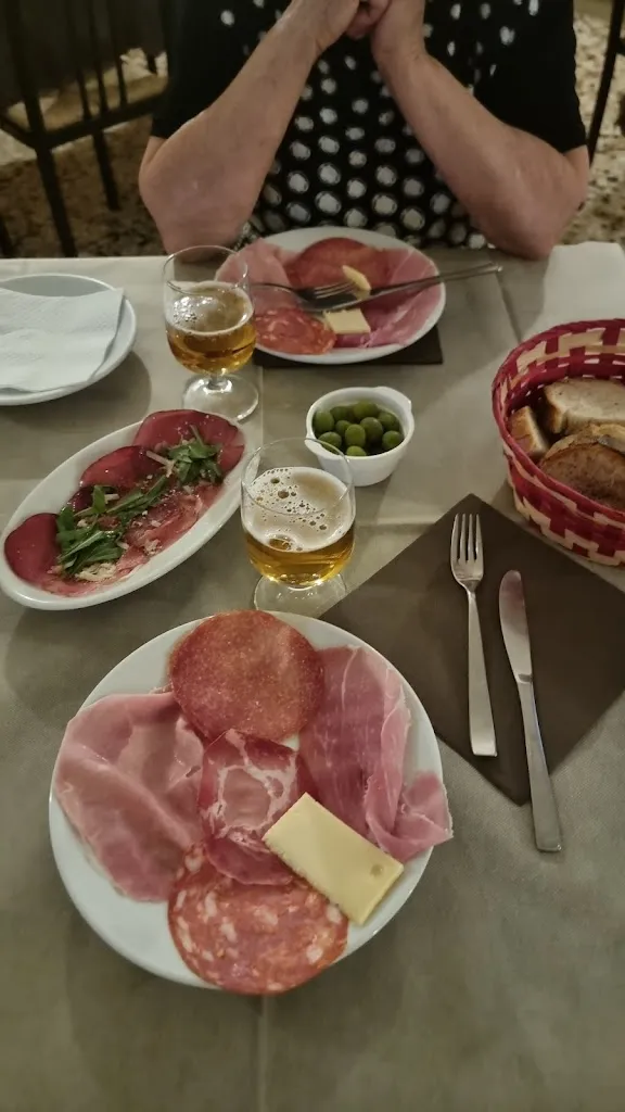 Morrison2020 “Morrison” Morrison_Trattoria pizzeria Belvedere_Villa Castelli_review