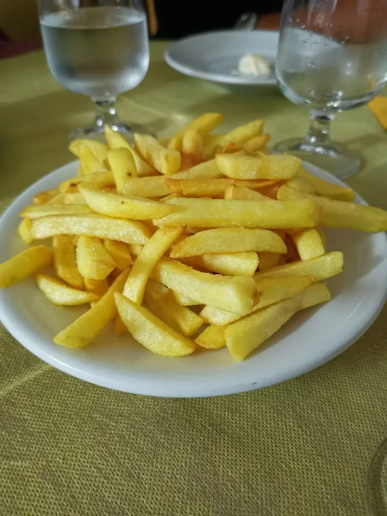 Laurielle Black_La Grotta_Villa Castelli_review