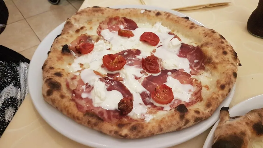 Menu_Pazzi Per Pizza_Villa Castelli_immagine_2