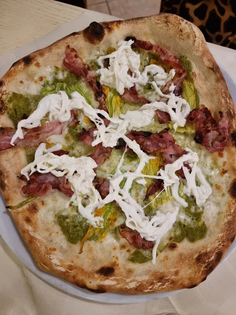 Menu_Pazzi Per Pizza_Villa Castelli_immagine_5