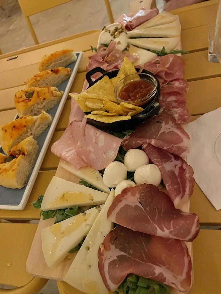 Angela Bowes_VIC - Bistrot_Vitigliano_recensione