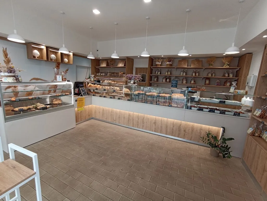 Panetteria 14 by Cerealia restaurant in Vitigliano