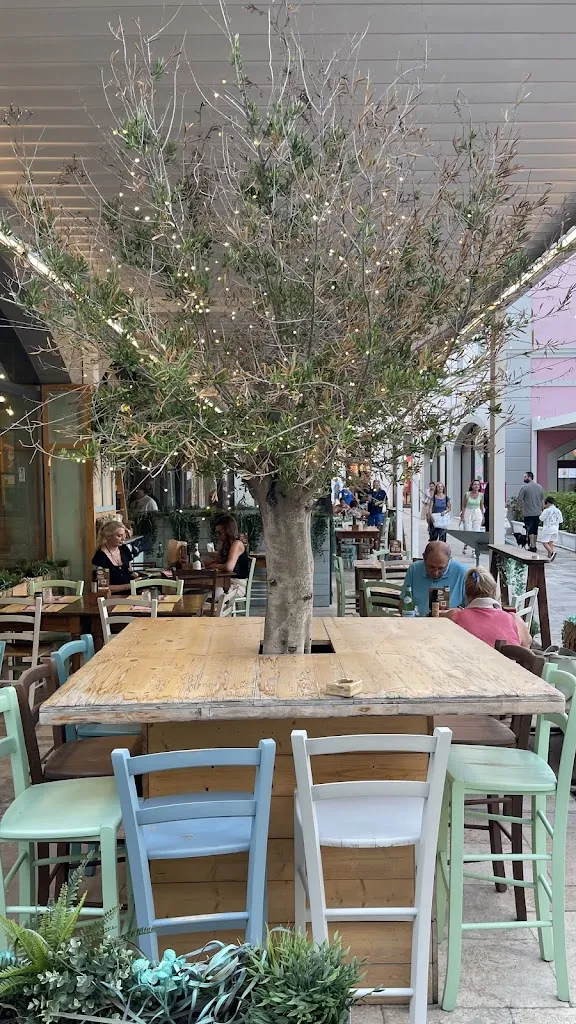 Fattoria Toccaferro | Outlet Village_Città Sant'Angelo_slider_image_3