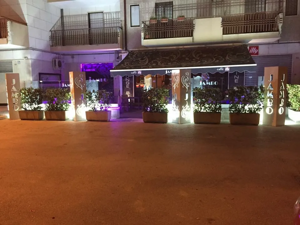 Jambo Club restaurant in Zapponeta