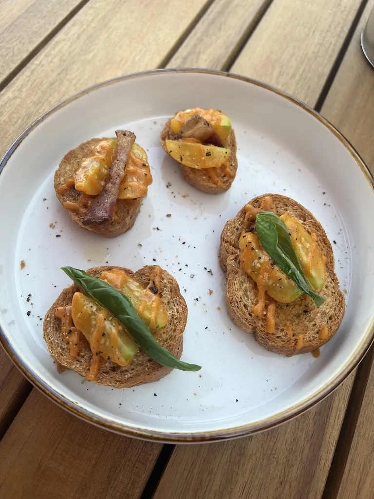 Joe Borio_Masù_Vico del Gargano_review