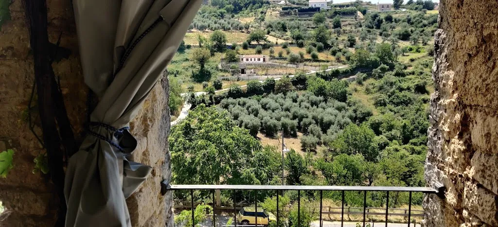 Lorenzo Carlone_L'Orto Del Conte_Vico del Gargano_review