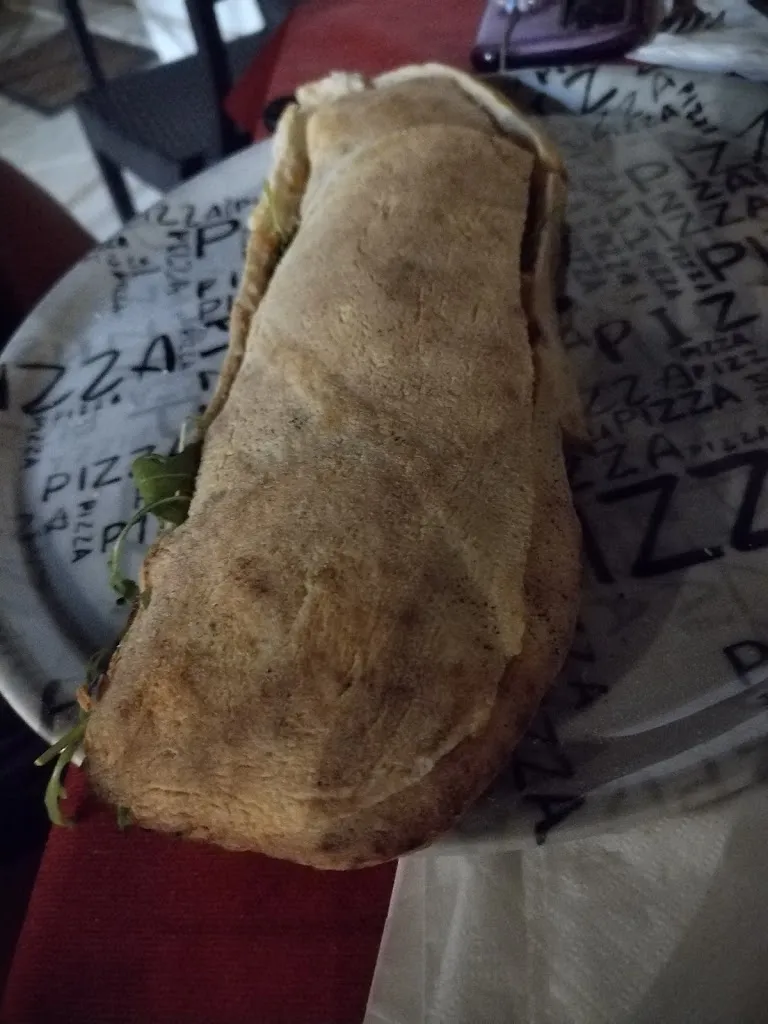 Amneris Cozzuol_Bar pizzeria da Tony_Vico del Gargano_review