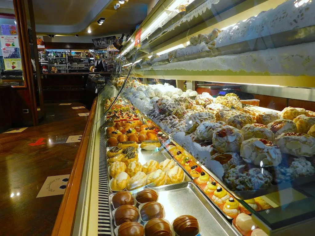 Pizzicato | Drink & Food_Vico del Gargano_slider_image_1