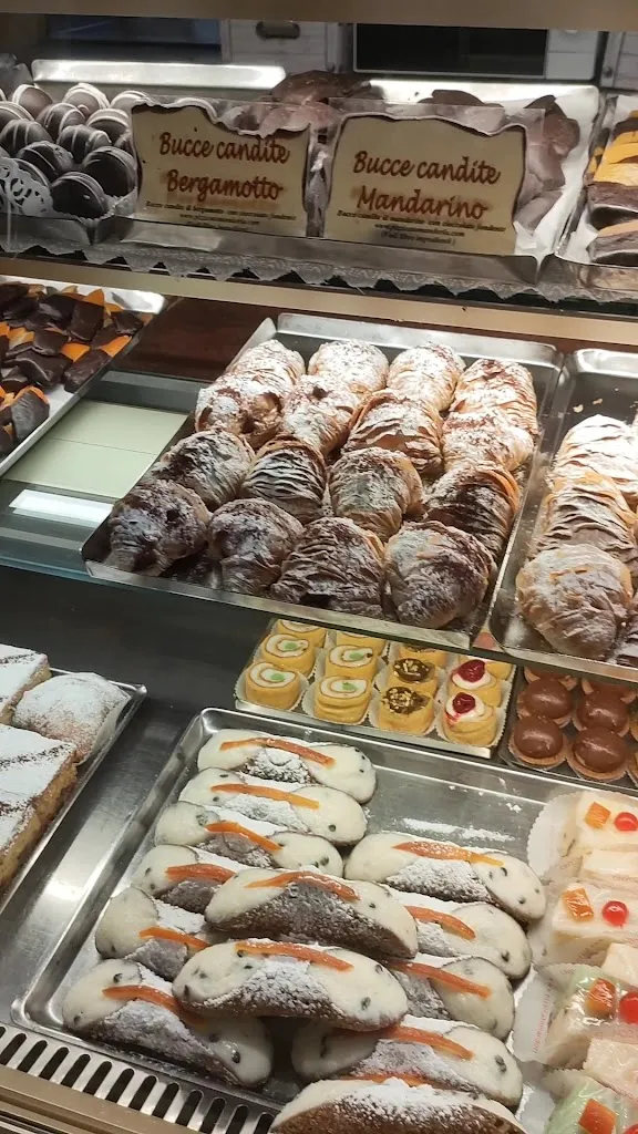 Pizzicato | Drink & Food_Vico del Gargano_slider_image_2